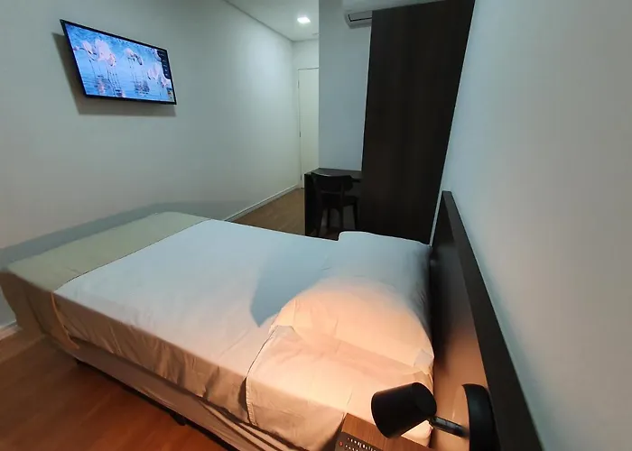 Hotel Carmelo - Airport