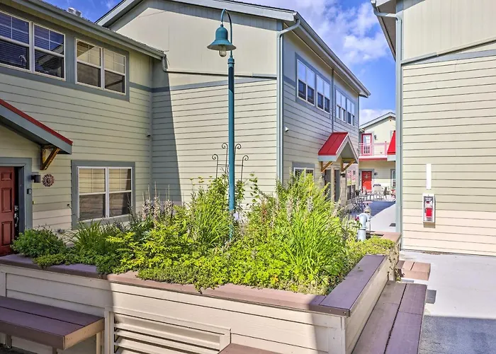 7 Mi To Slopes: Main Street Condo In Dillon