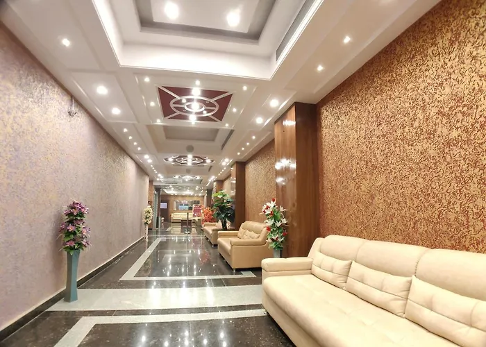 Hotel Vishnu Empire