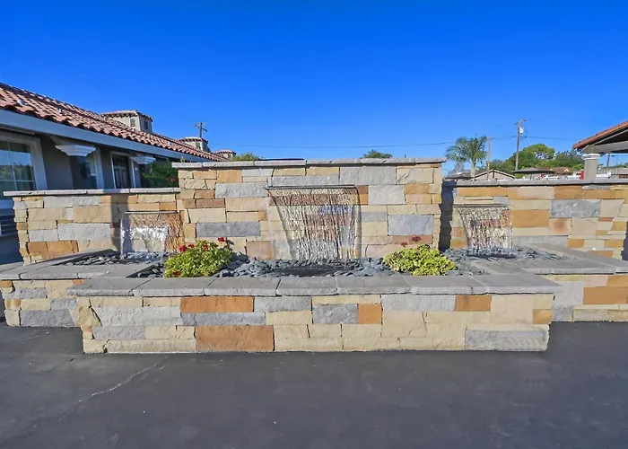 Traveler'S Inn Williams, Ca Modern Renovated Hotel