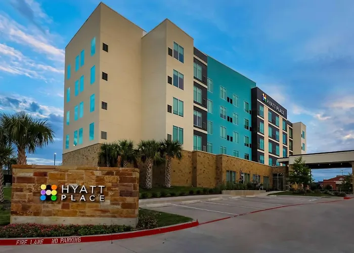 Hyatt Place Waco - South