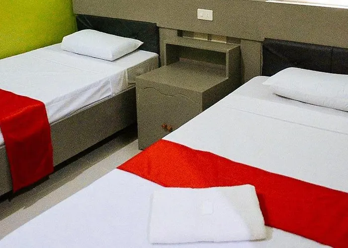 Reddoorz At Em Pensiontel Butuan City