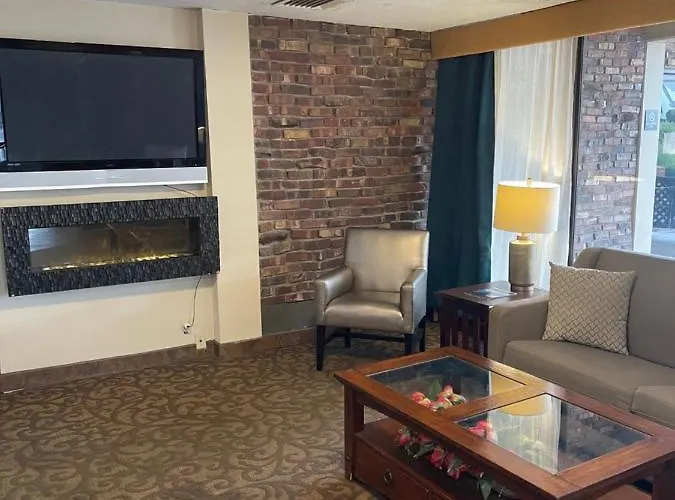 Best Western Plus La Porte Hotel & Conference Center