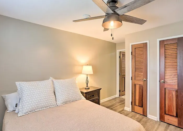 Middle Bass Condo W/ Balcony, Lake Erie Views