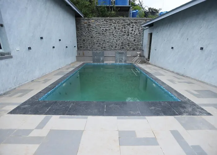 Jumbo Paradise 1 Bhk Luxury Lake View Cottage