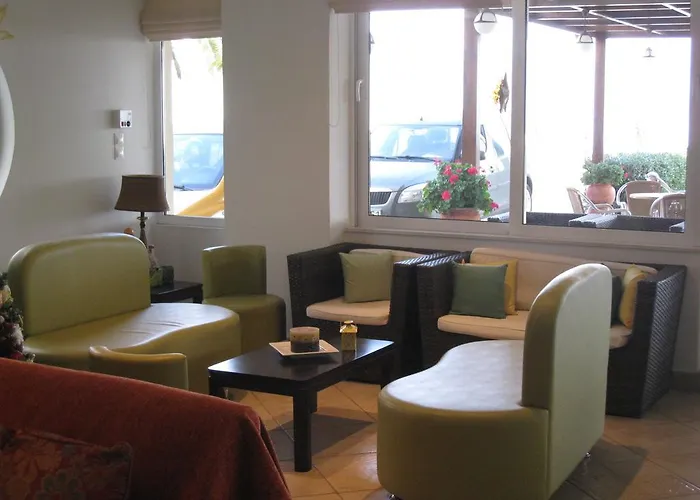 Alma Hotel