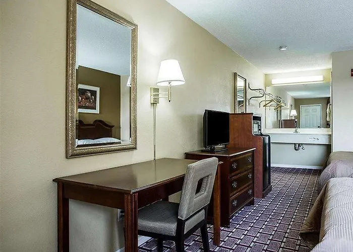 Rodeway Inn