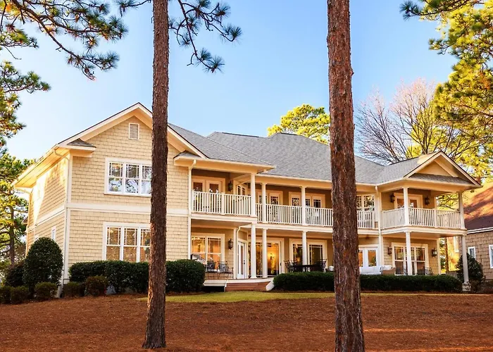 New - Spectacular️ Golf Views - Sleeps 20 - Pinehurst National #9 - Near Dt Pinehurst!