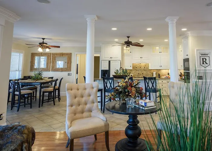 New - Spectacular️ Golf Views - Sleeps 20 - Pinehurst National #9 - Near Dt Pinehurst!