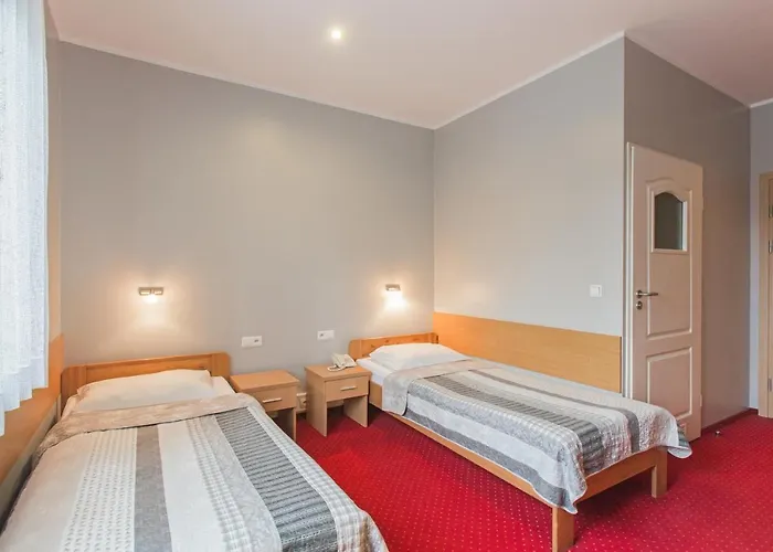 Hotel Labedy I Hostel Labedy