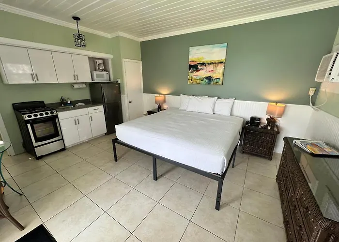 Breezy Palms Resort