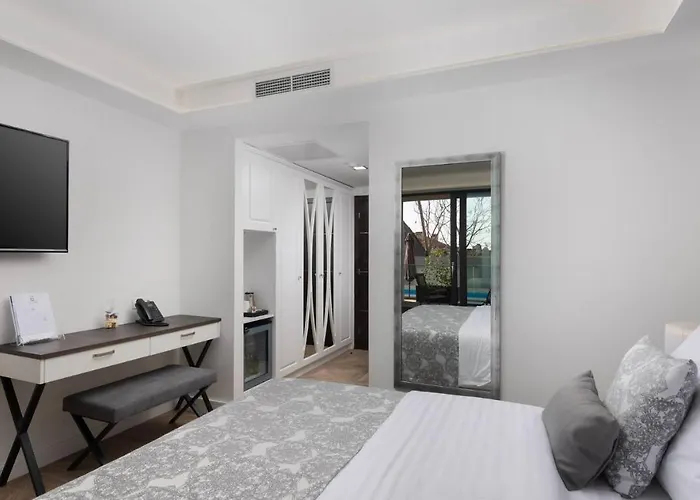 Ellure Luxury Suites