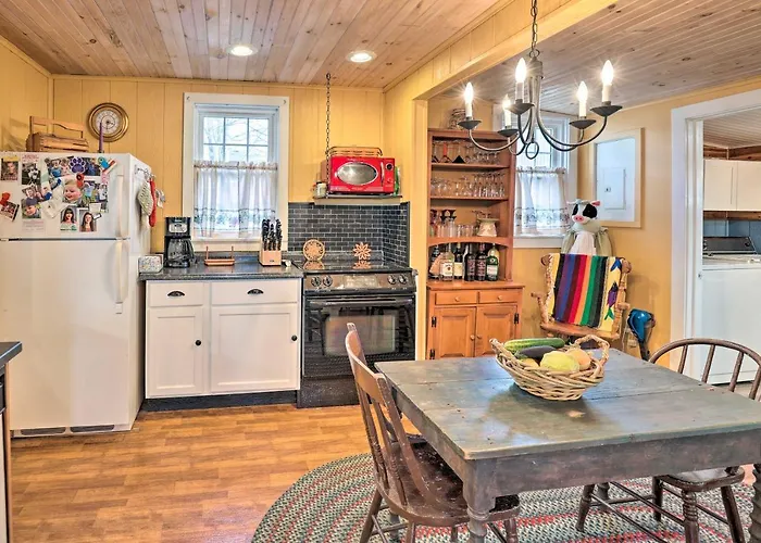 Lakefront Canandaigua Home W/ Grill, Fire Pit