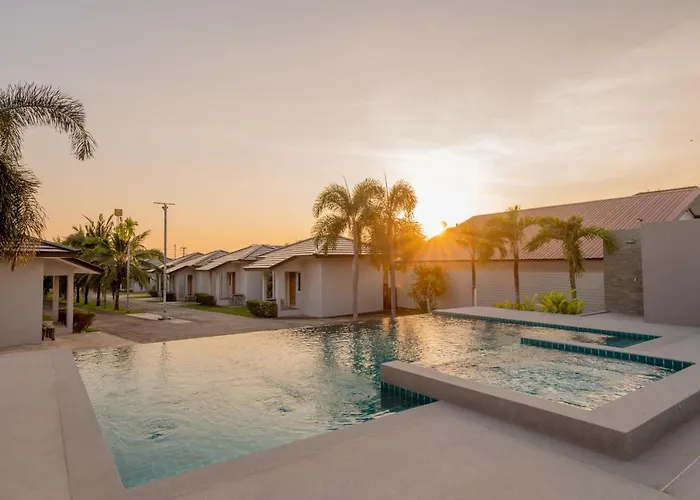 Akard Private Villas Sattahip