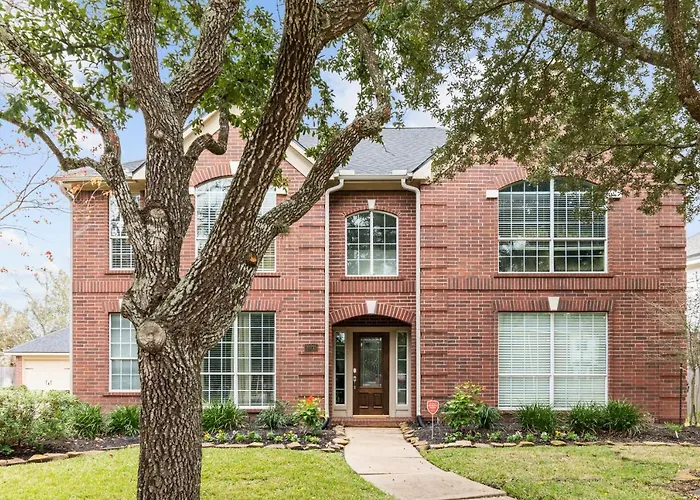 Upscale 4Br Cypress Home W Pool, Hot Tub, Theater, Sleeps 20