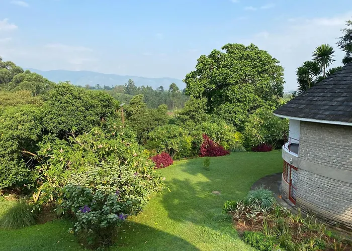 Koi Koi, Fort Portal