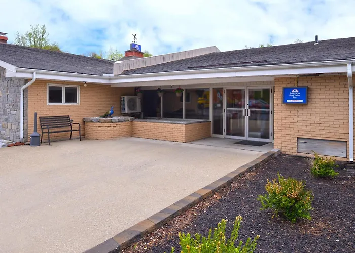 Motel 6 Putnam Ct