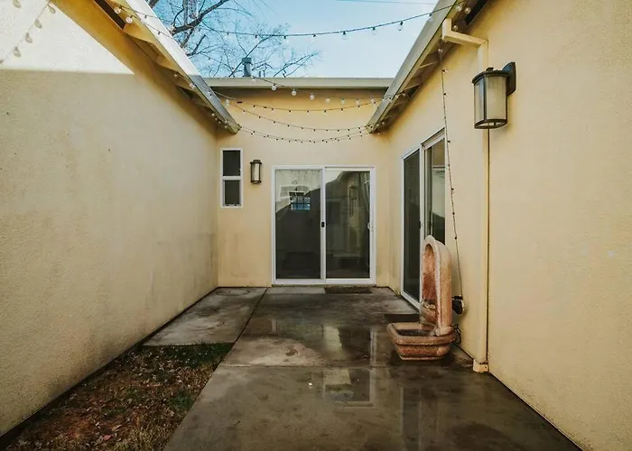Central Coziness - Steps From Chico'S Hub