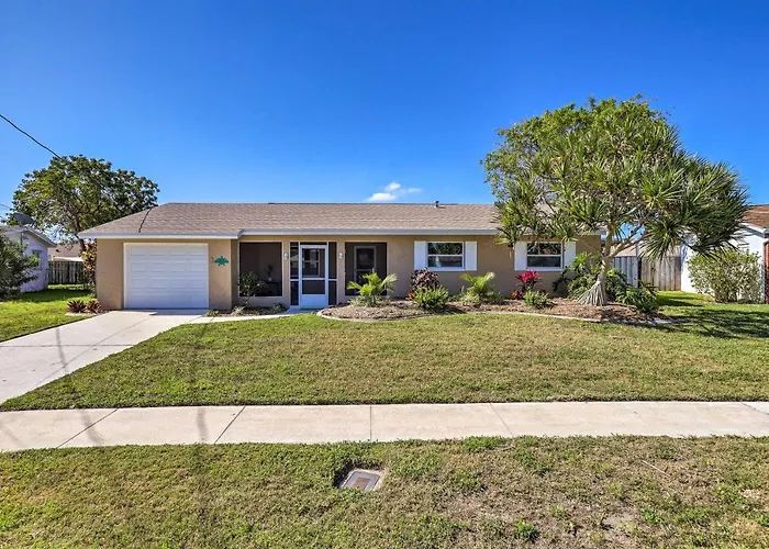 Pet-Friendly Merritt Island Home W/ Heated Pool