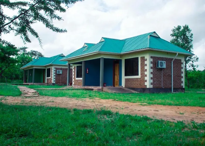 Mantis Lodge & Camping Site