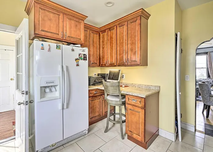 Long Branch Apartment: 1 Mi To Beach, Pier Village