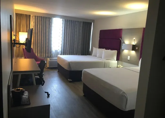 E Hotel Banquet & Conference Center