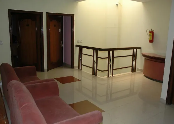 Hotel D R International