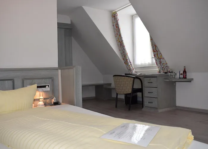 Avenue Hotel
