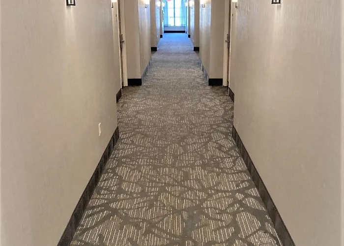 Wingate By Wyndham Erie