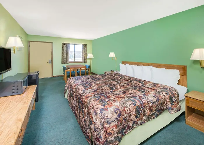 Days Inn By Wyndham Mountain Grove