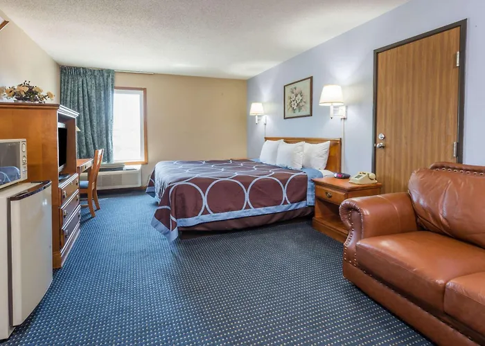 Super 8 By Wyndham O'Fallon Mo/St. Louis Area