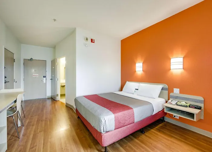 Motel 6-Brampton, On - Toronto