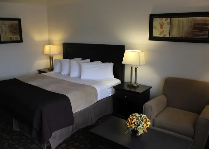 Travelodge By Wyndham Prince Albert