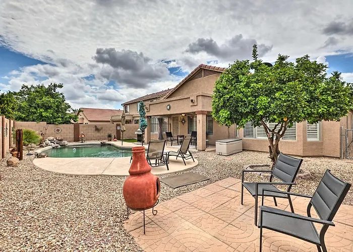 Bbq-Ready Oasis Near Golfing + Surprise Stadium!