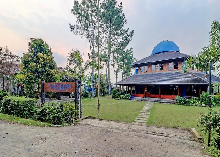 Oyo Homes 90850 Cibeunying Eco Tourism Homestay Cibodas Maribaya 2