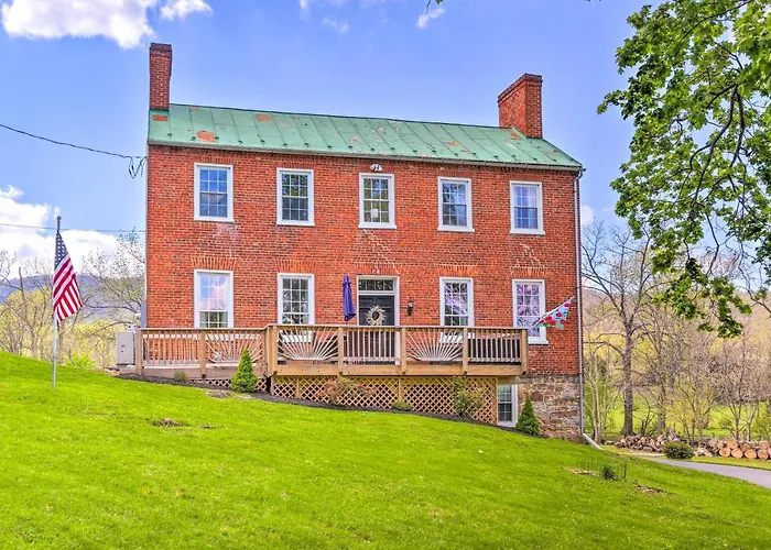 Historic 'Hammond House' W/ Wine Country View!