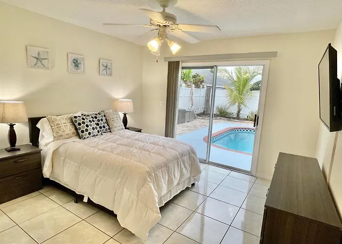 Perfect Jupiter Vacation House With Private Pool