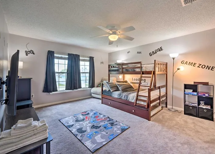 Game Room, Fenced Yard! Extended Base Near Wdw