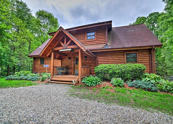 Classy Home W/ Hot Tub: 2 Mi To Lake Access!
