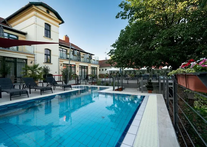 Elizabeth Hotel