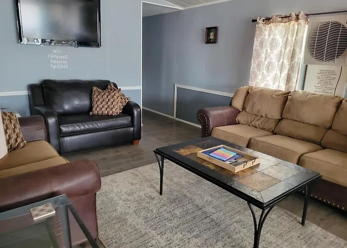 Mobilehome To Yourself 2 Rooms 1 Bath