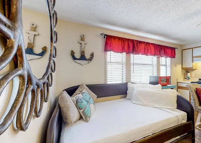 The Inn At St. Thomas Square # 1205B