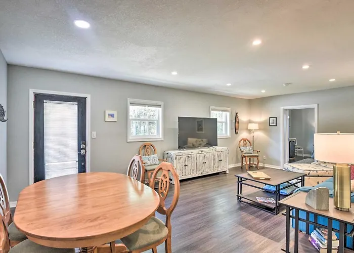 Near Beaches And Speedway! Dog-Friendly Hidden Gem