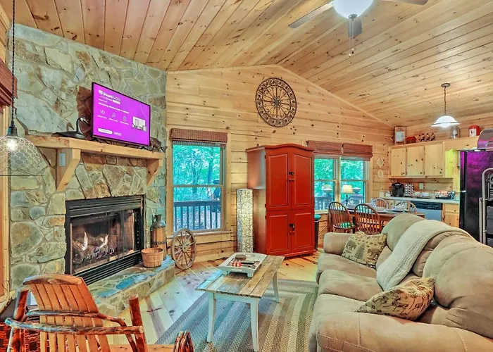 'Bigfoot'S Hideout' In Blue Ridge W/ Hot Tub!