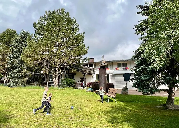 Landhotel Tanneneck - ideal für Gruppen, Familien und Hunde