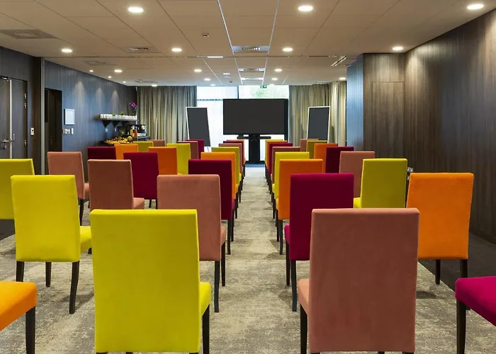 Hotel Roi Soleil Prestige Plaisir - St Quentin