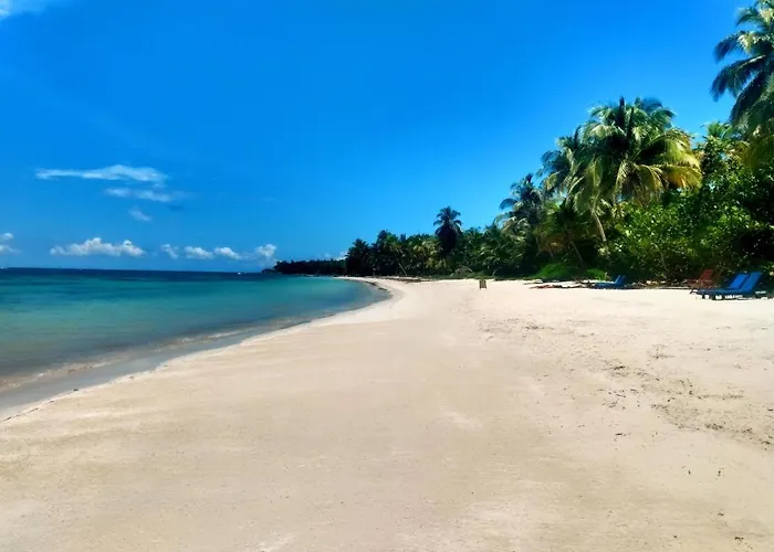 Little Corn Island Beach And Bungalow