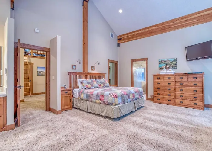 Chalet Am Berg - Meredith Lodging