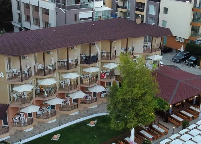 Aura Family Hotel