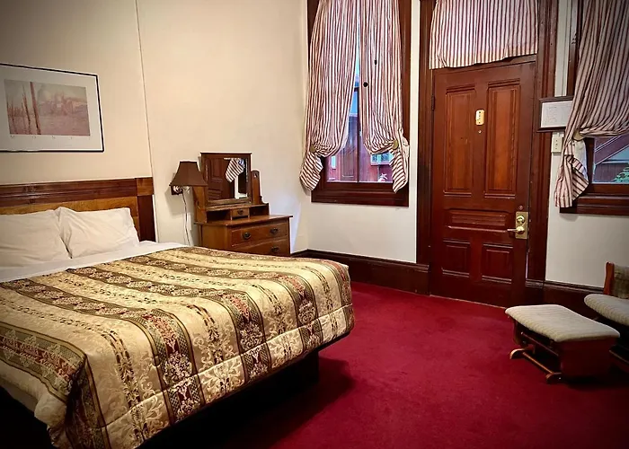 The Monarch Hotel